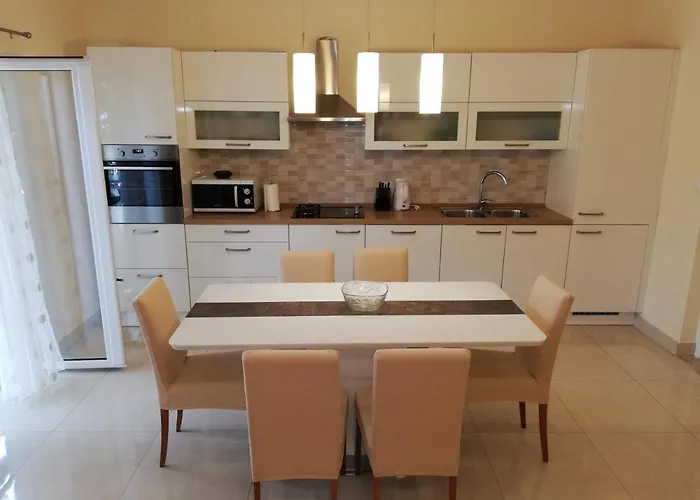 Apartment Anita Makarska